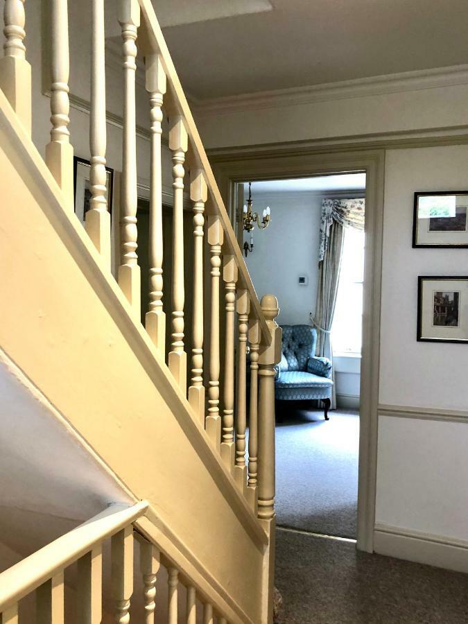 Lauras Townhouse Apartments Lansdown Slope Townhouse Bath Exterior photo